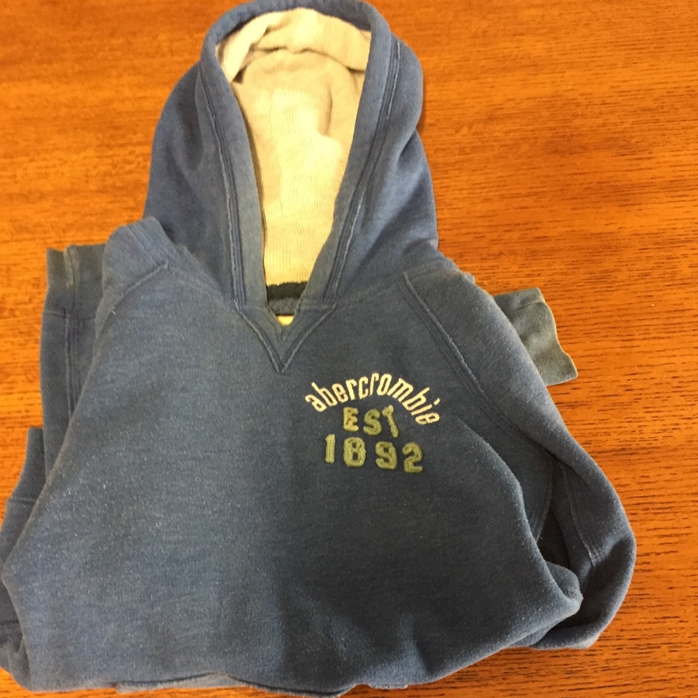 EUC Abercrombie Hoody